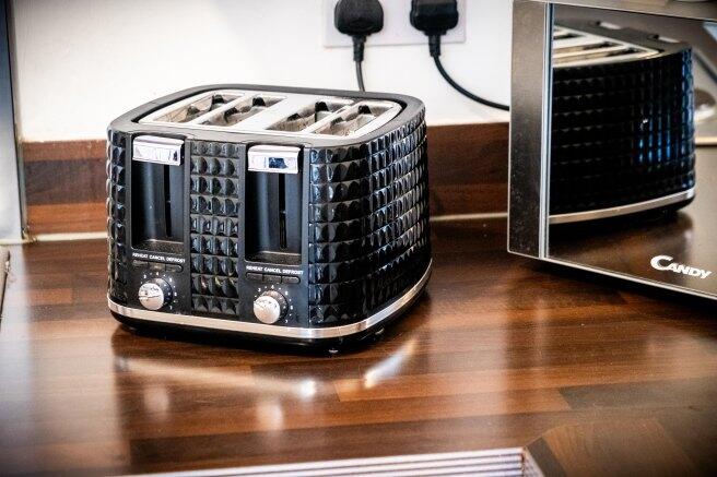 Additional image 37 of 165 Granville Street