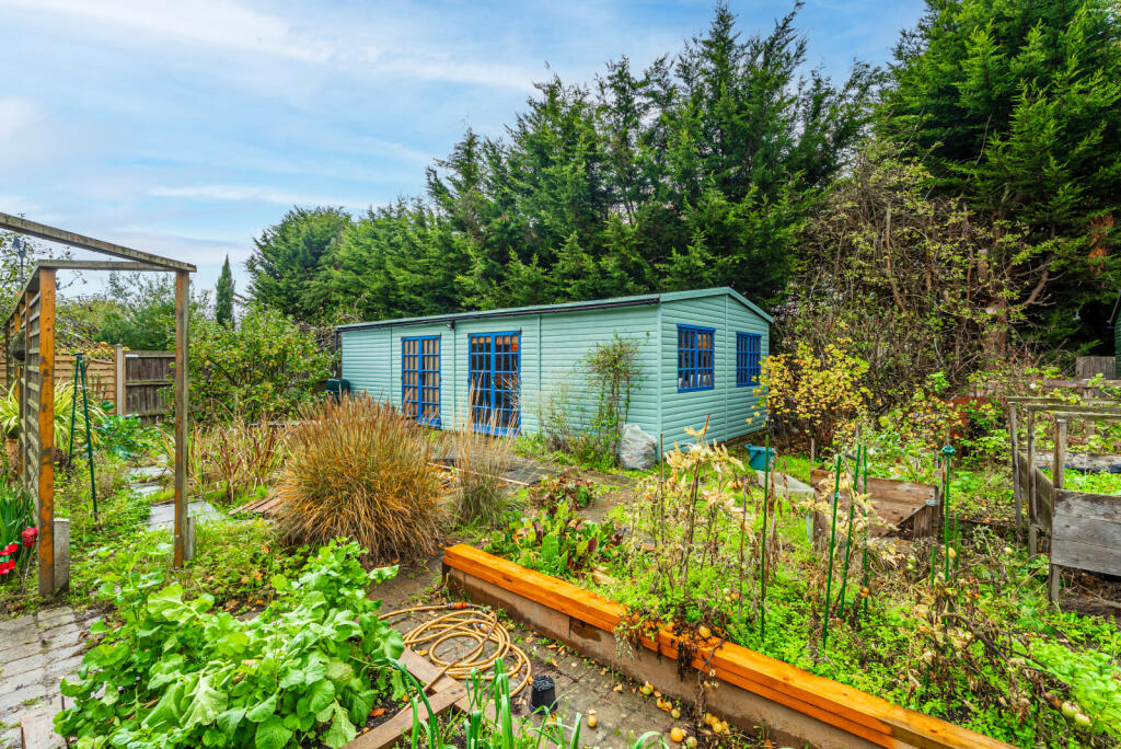 Additional image 16 of Bullens Green Lane, Colney Heath, St. Albans, Hertfordshire, AL4