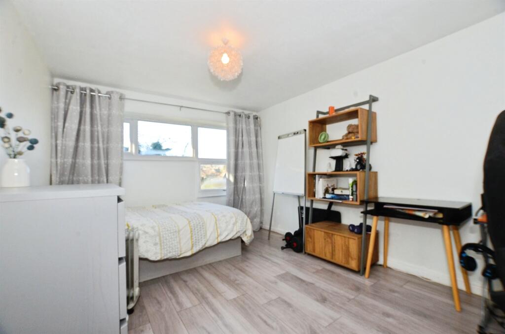 Additional image 8 of St. Martins Close, Harpenden