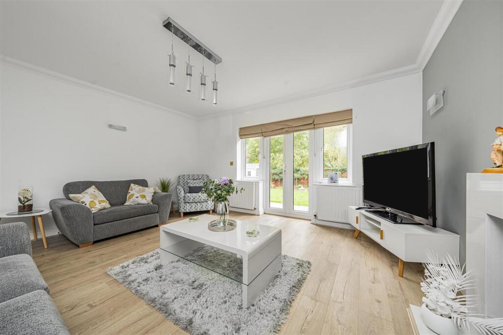 Additional image 18 of Heracles Close, Park Street, St. Albans