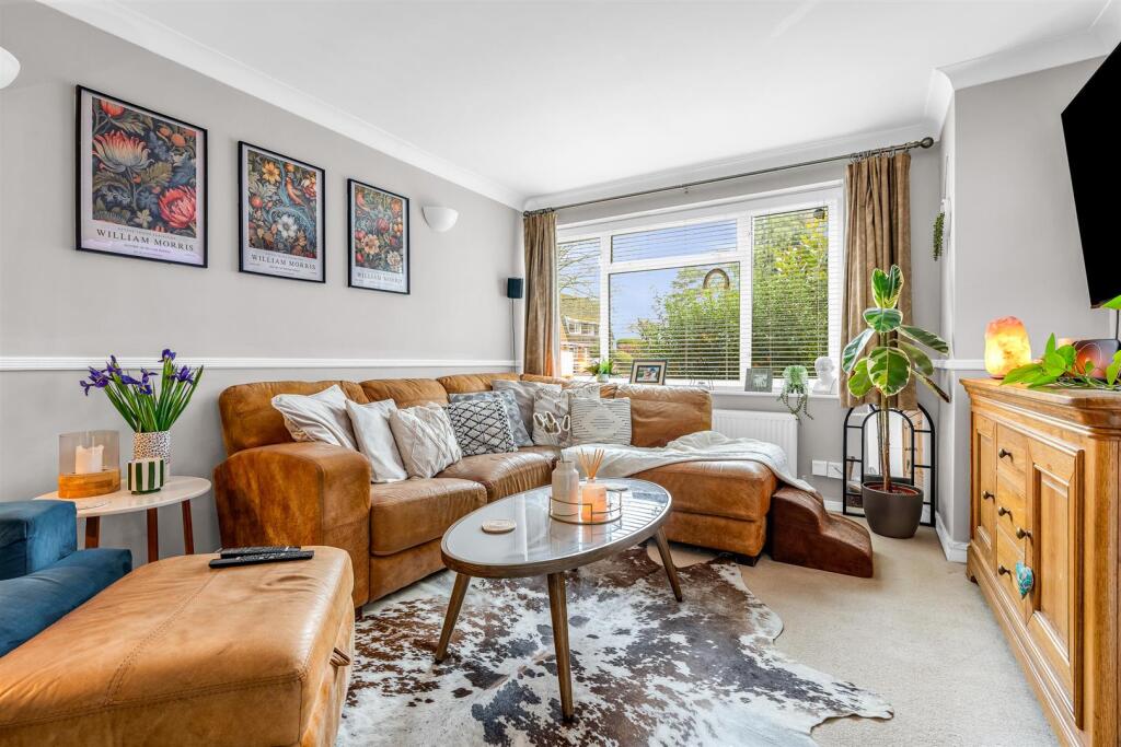 Additional image 3 of Harwood Close, Tewin