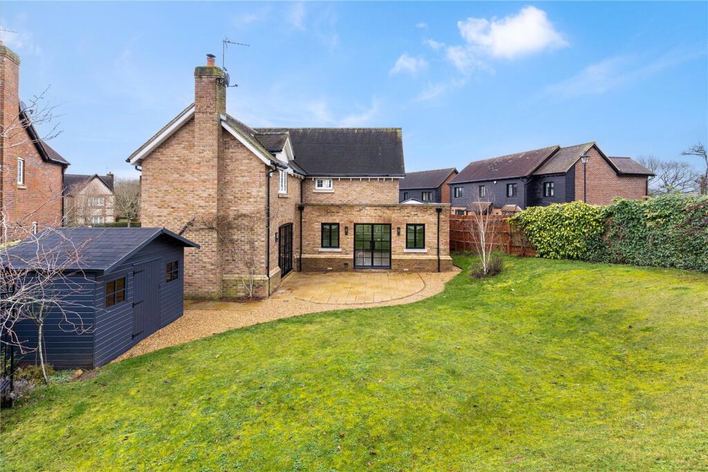 Additional image 14 of Meadow View, Redbourn, St. Albans, Hertfordshire, AL3