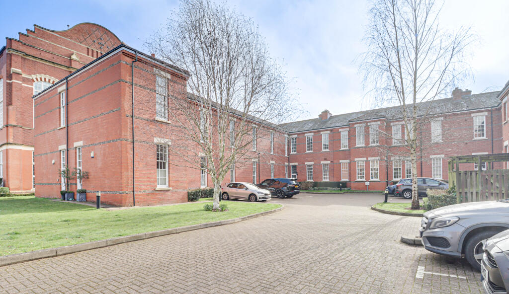 Additional image 11 of Beningfield Drive, London Colney, AL2