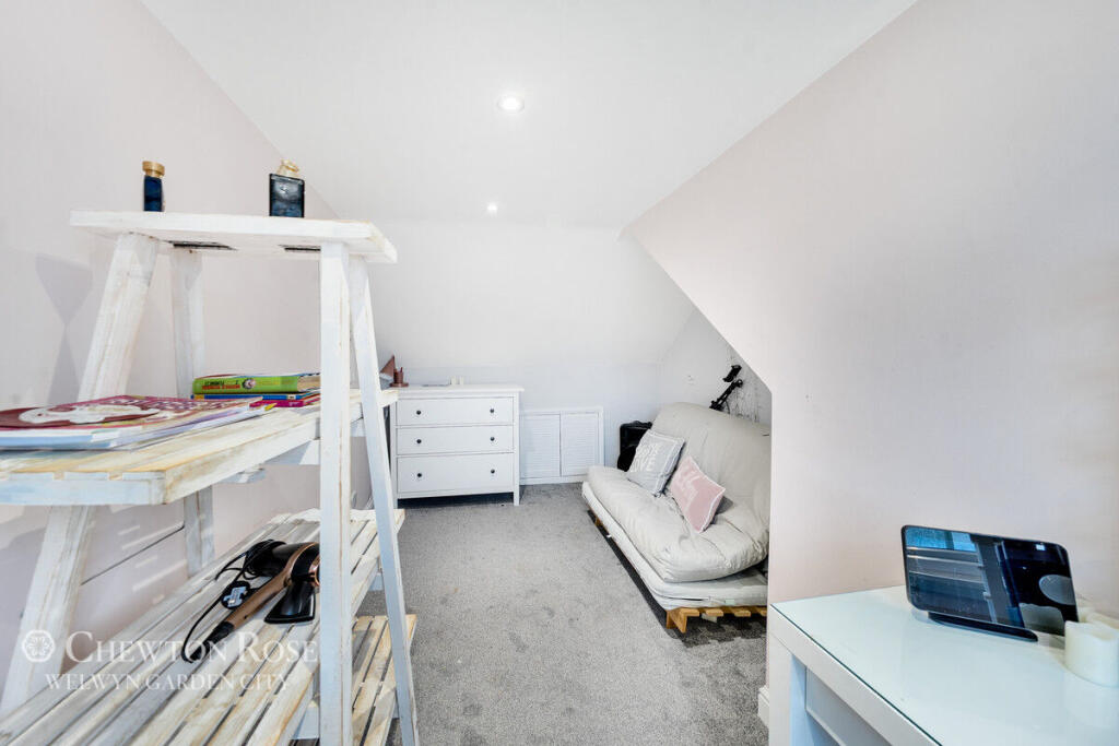 Additional image 18 of Manor Road, ST ALBANS