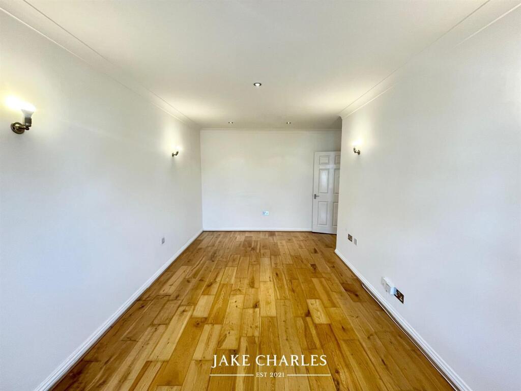 Additional image 5 of Kennedy Close, London Colney, St. Albans