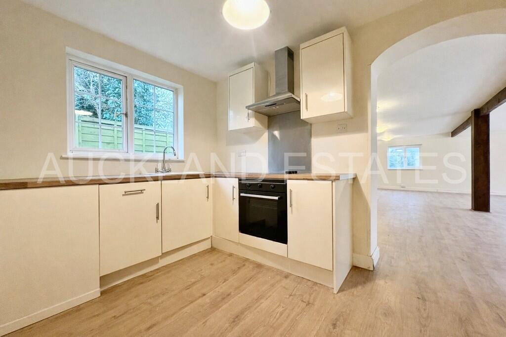 Additional image 41 of Foxes Lane, Brookmans Park, AL9