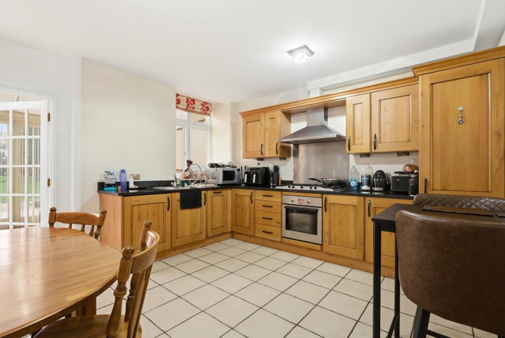 Additional image 5 of Astwick Manor, Coopers Green Lane, Hatfield, Hertfordshire, AL10