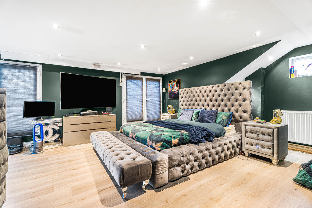 Additional image 9 of High Street, London Colney, St. Albans, AL2