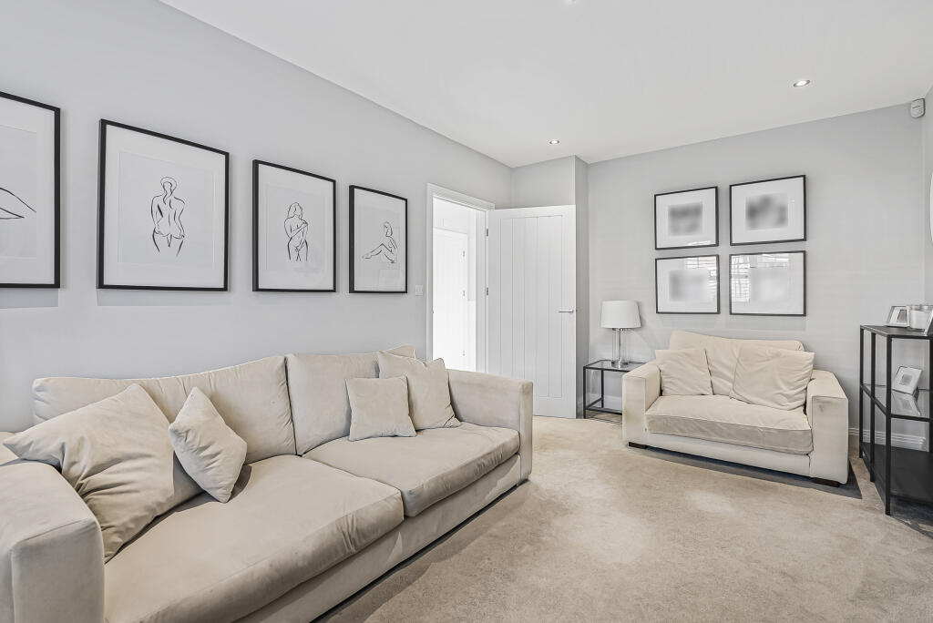 Additional image 8 of The Stables, Pottersheath, AL6