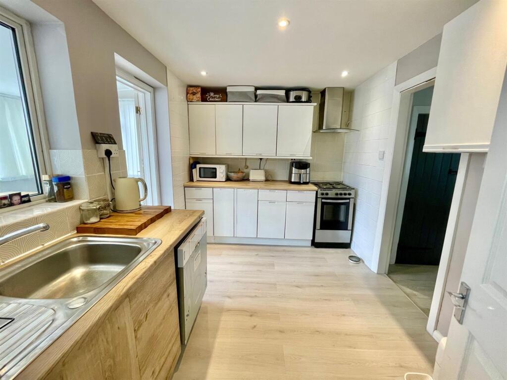 Additional image 2 of Dellsome Lane, Welham Green