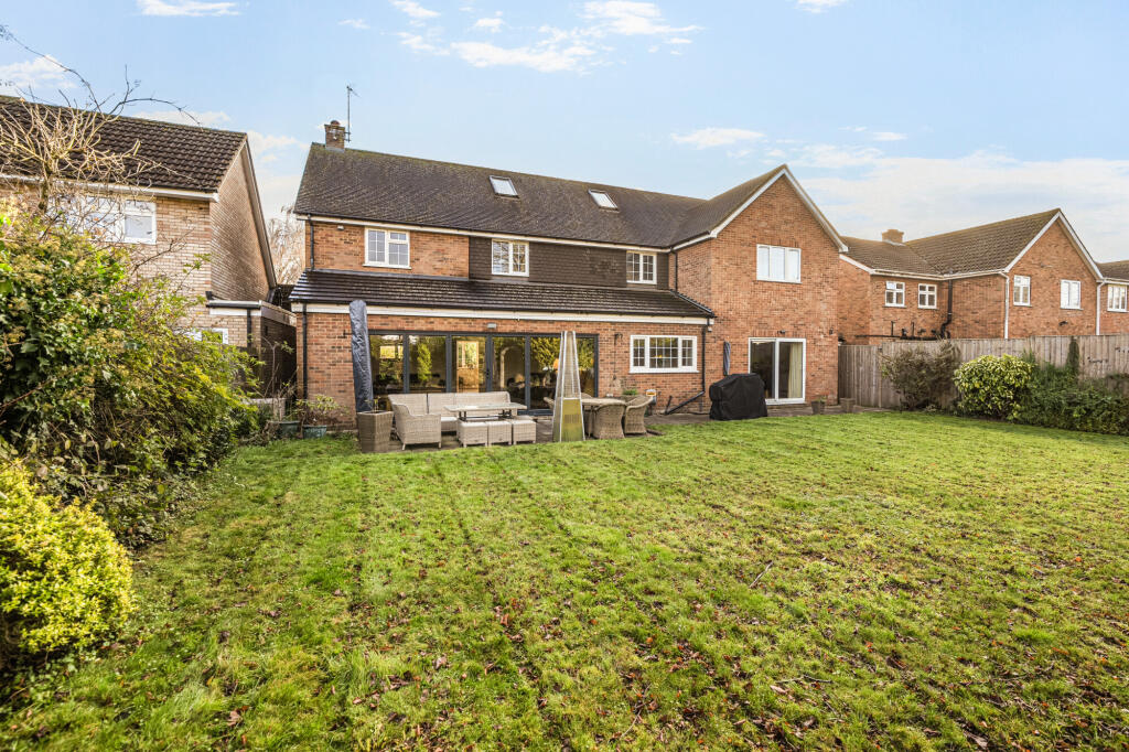 Additional image 4 of Long Buftlers, Harpenden, AL5