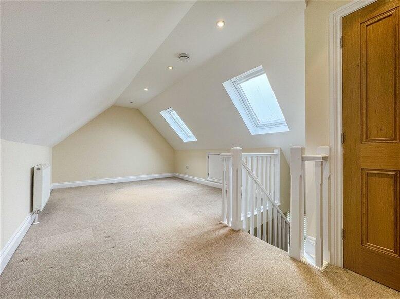 Additional image 14 of Willoughby Road, Harpenden, AL5