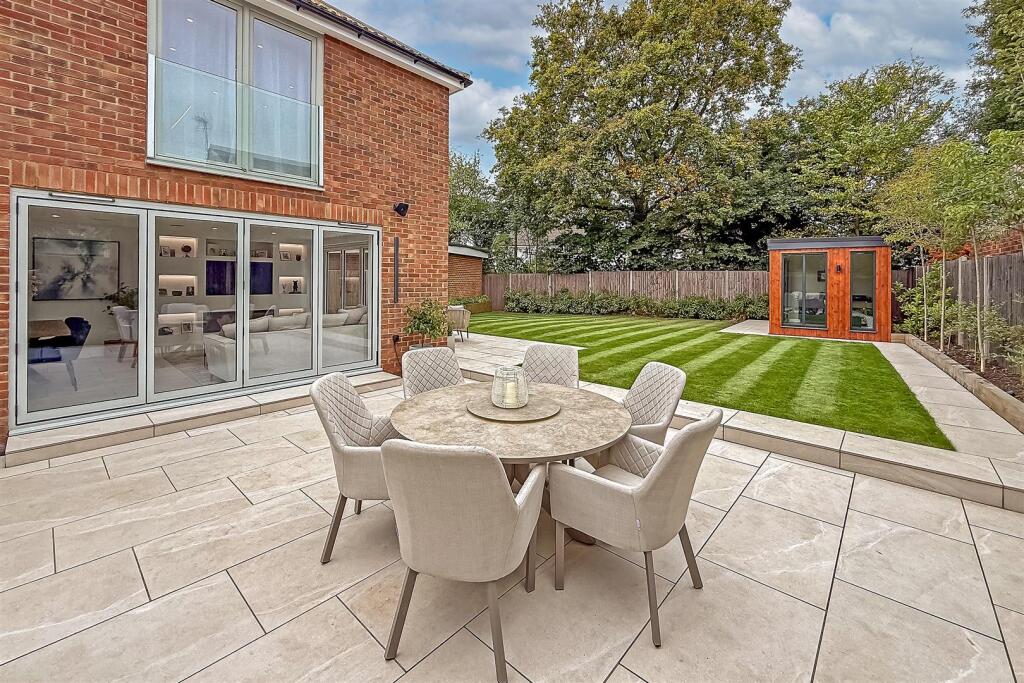 Additional image 28 of Ellenbrook Crescent