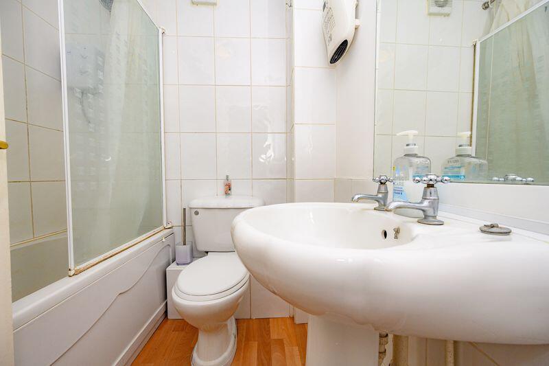 Additional image 5 of Walsingham Close, Hatfield