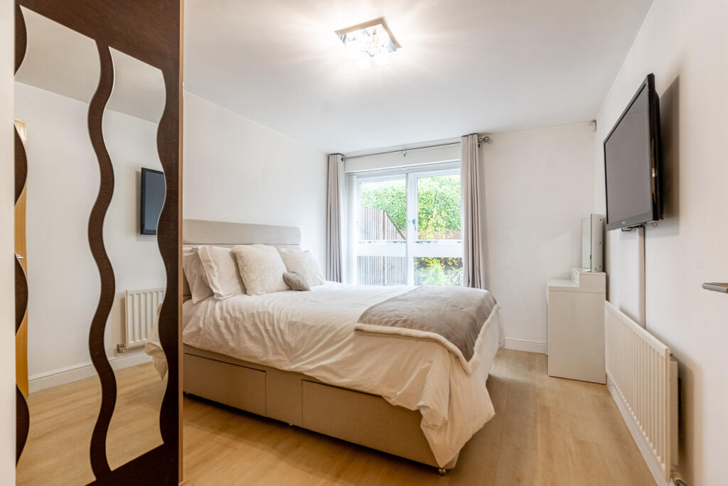 Additional image 9 of Astwick Manor, Coopers Green Lane, Hatfield, Hertfordshire, AL10