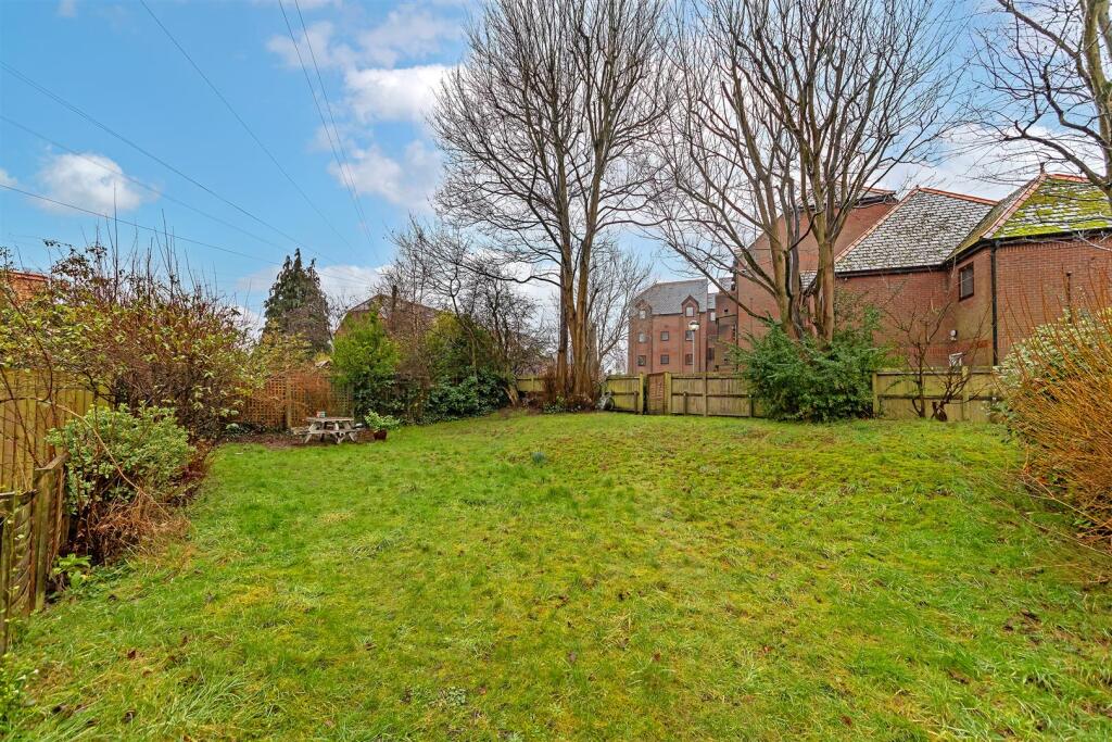 Additional image 10 of Hatfield Road, St. Albans