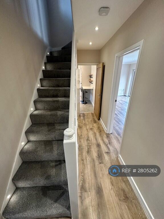 Additional image 5 of The Crescent, Welwyn, AL6