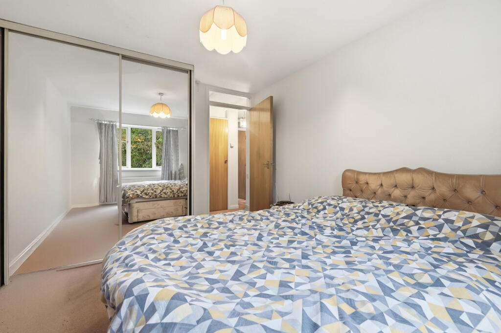 Additional image 11 of The Beeches, Park Street, St. Albans