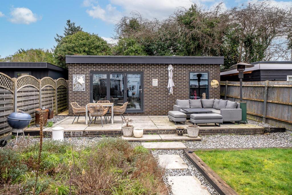 Additional image 4 of Shenley Lane, London Colney, St. Albans