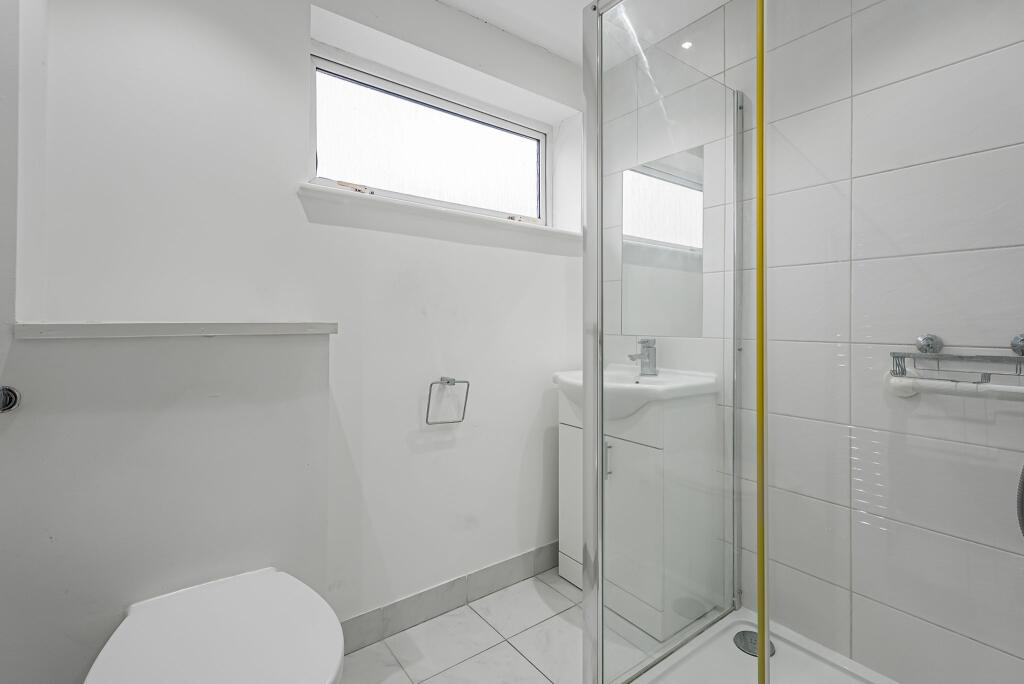 Additional image 15 of Meadow Close,Welham Green, AL9