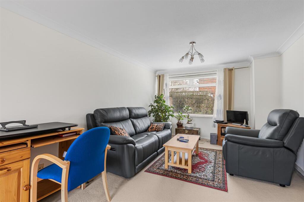 Additional image 7 of Harwood Close, Tewin, Welwyn