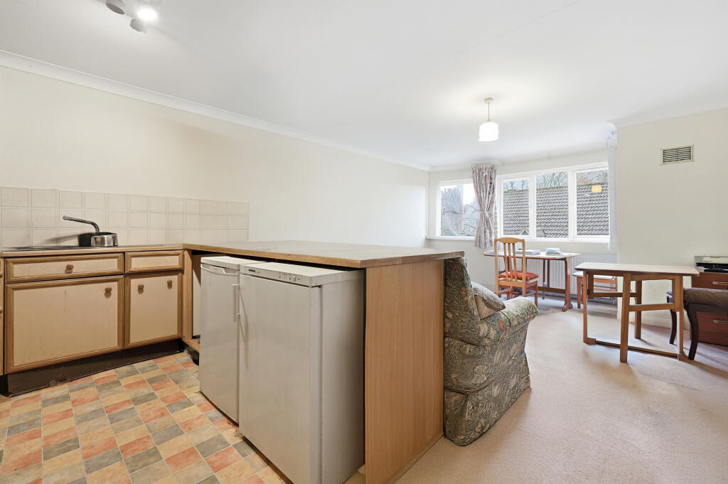 Additional image 17 of The Beeches, Park Street, St. Albans