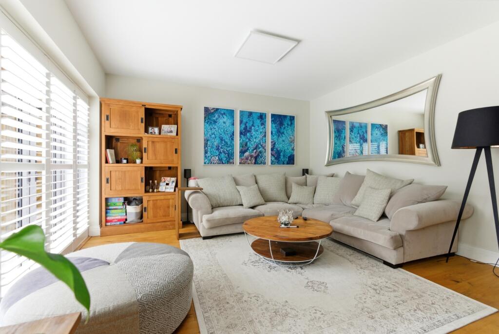 Additional image 6 of Mortimer Crescent, Kings Park, St. Albans, Hertfordshire, AL3