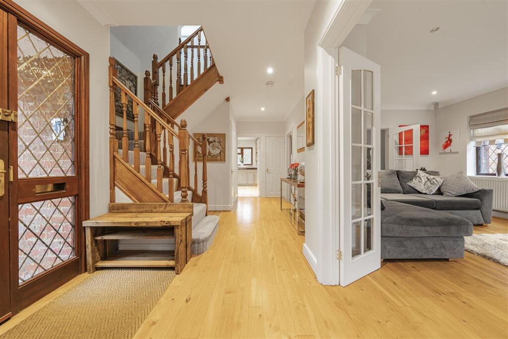 Additional image 24 of Hampstead Close, Bricket Wood, St. Albans