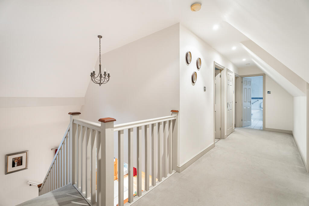 Additional image 20 of Monks Close, Redbourn, St. Albans, AL3