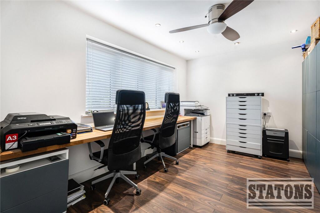 Additional image 12 of Upland Drive, Brookmans Park, Hatfield, Hertfordshire, AL9