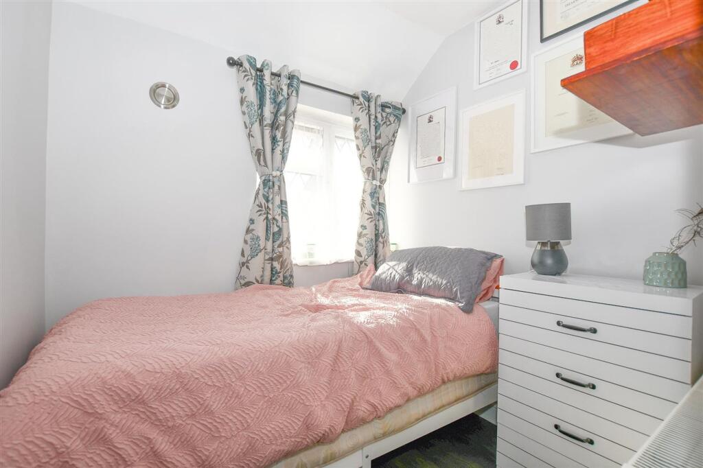 Additional image 13 of Kings Road, London Colney, AL2