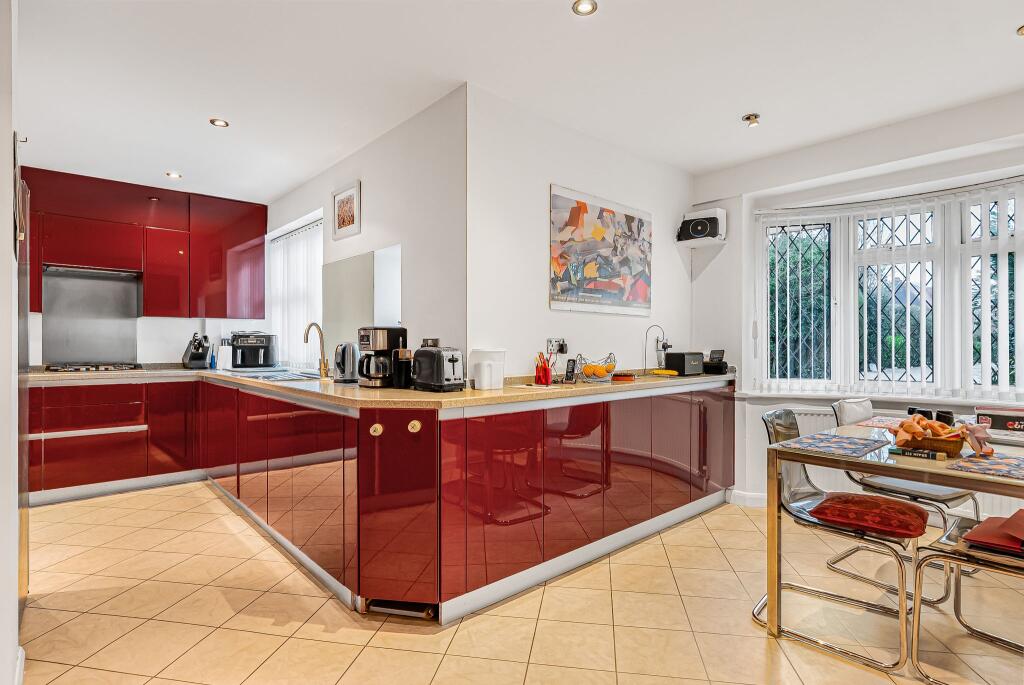 Additional image 4 of The Close, Brookmans Park, AL9