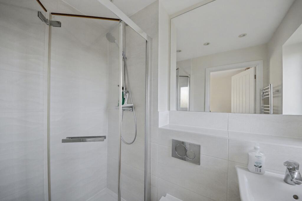 Additional image 19 of Appletree Way, Welwyn Garden City