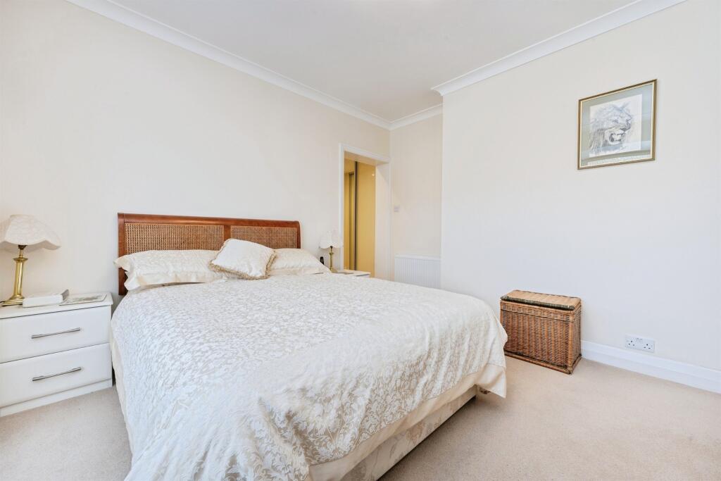 Additional image 18 of Mayflower Road, Park Street, St. Albans