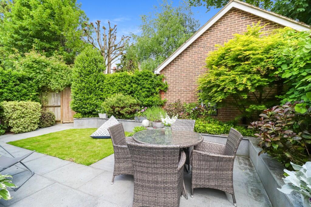 Additional image 13 of Ladysmith Road, St. Albans, Hertfordshire, AL3