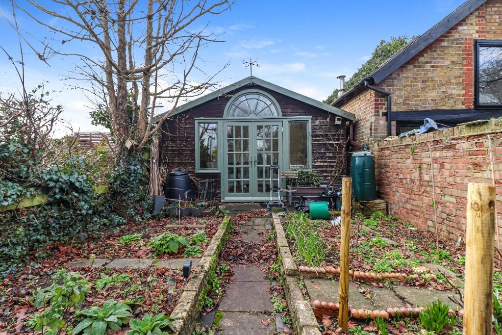 Additional image 27 of Hill Street, St. Albans, Hertfordshire, AL3