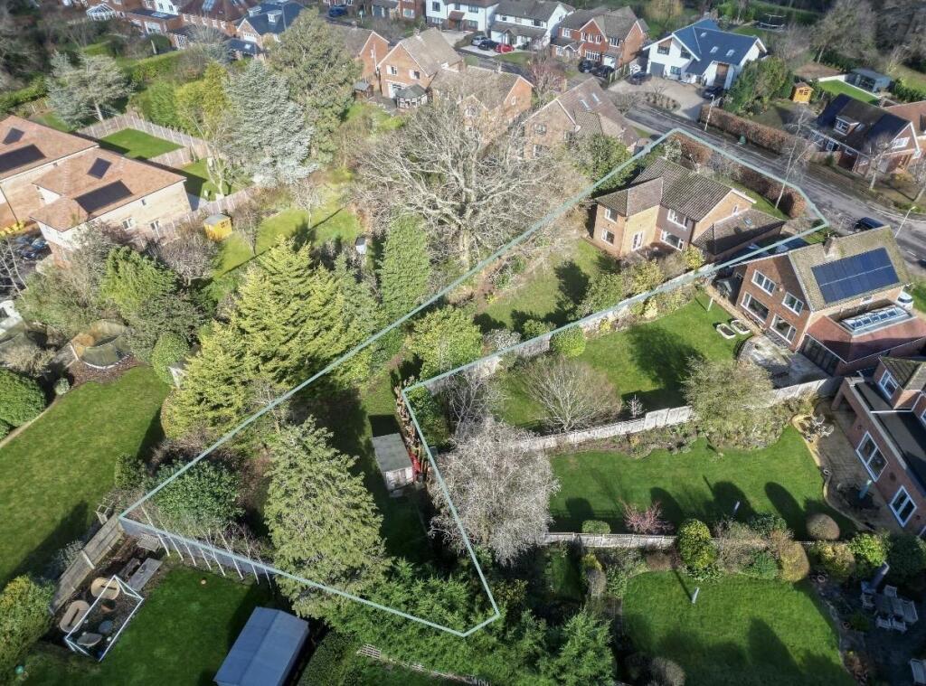 Additional image 12 of Tuffnells Way, Harpenden