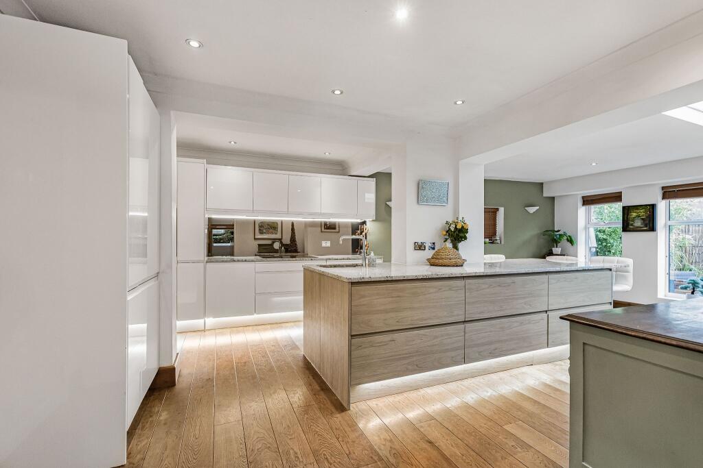 Additional image 7 of Bluebridge Road, Brookmans Park, AL9