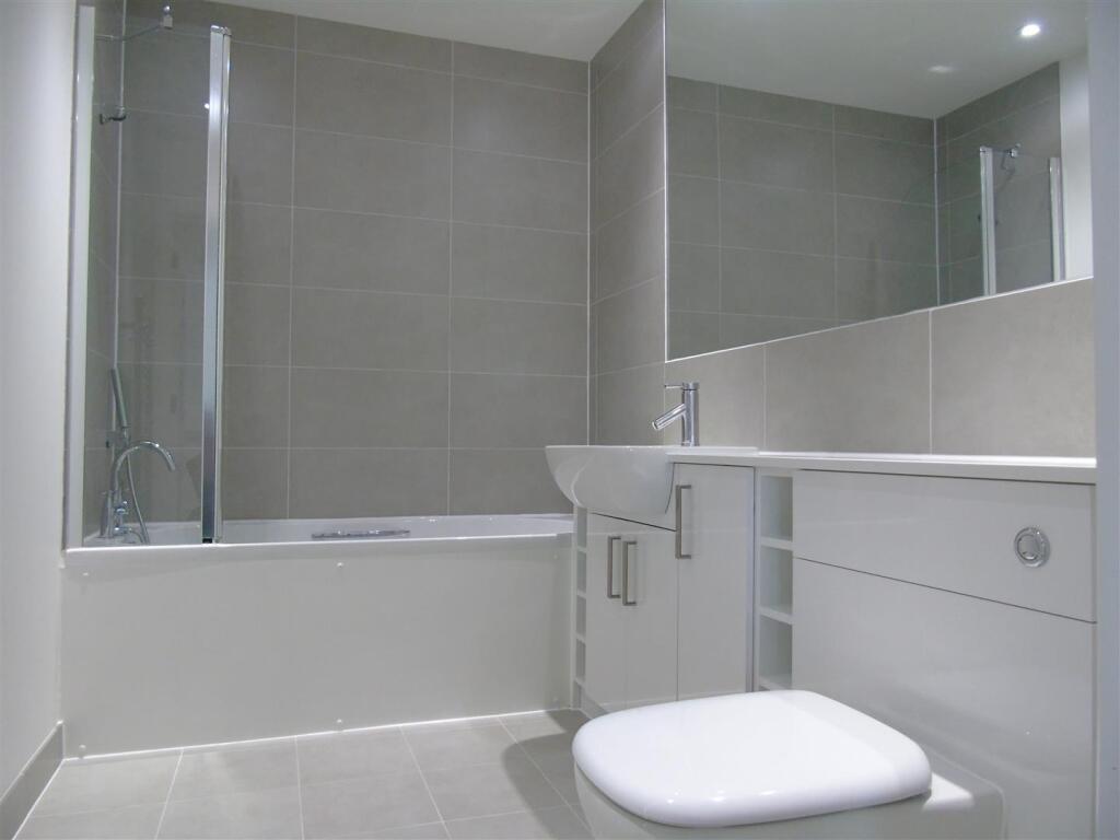 Additional image 8 of Town Centre, Hatfield