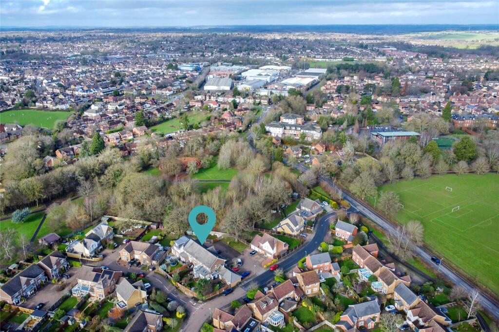 Additional image 11 of Starlight Way, St Albans, Hertfordshire, AL4