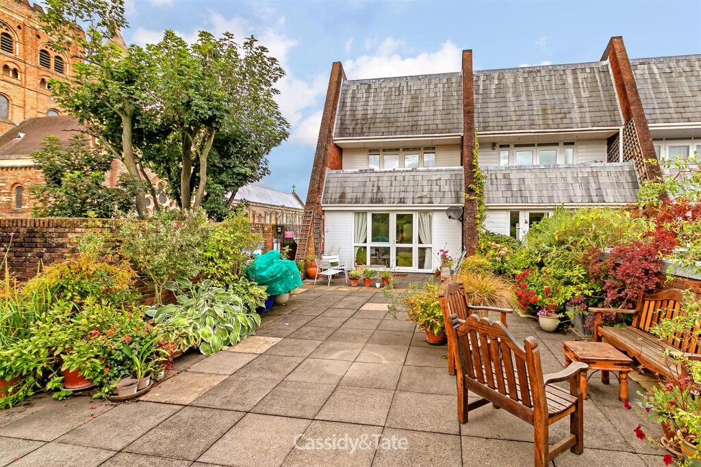 Additional image 17 of 12 Heritage CloseSt AlbansHertfordshire