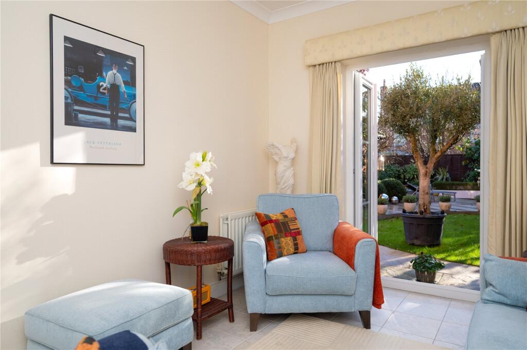 Additional image 4 of Devon Mead, Hatfield, Hertfordshire