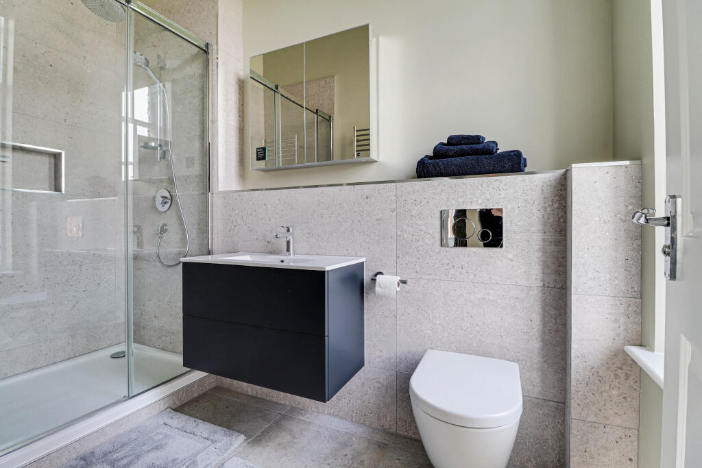 Additional image 10 of Beningfield Drive, London Colney, AL2