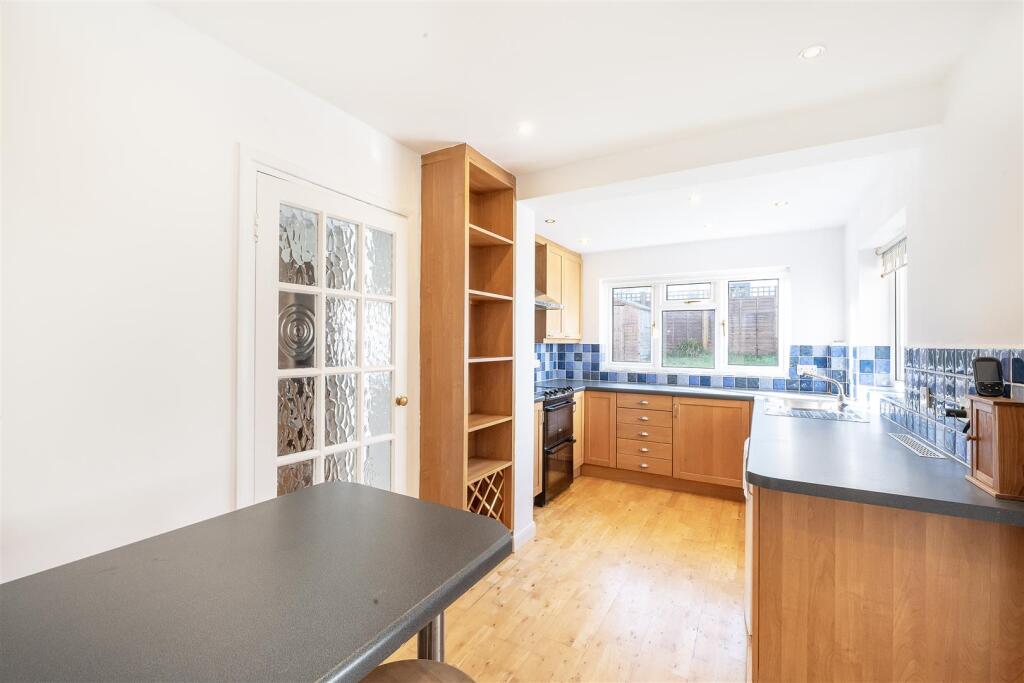 Additional image 13 of Cross Way, Harpenden