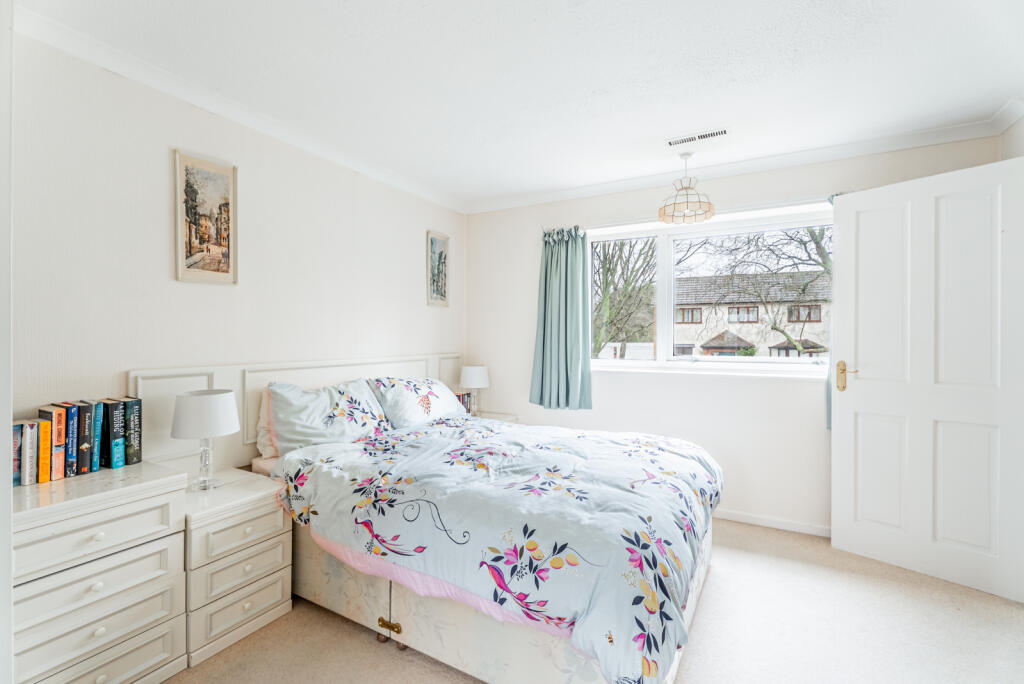 Additional image 12 of Dale Avenue, Wheathampstead, St. Albans, Hertfordshire, AL4