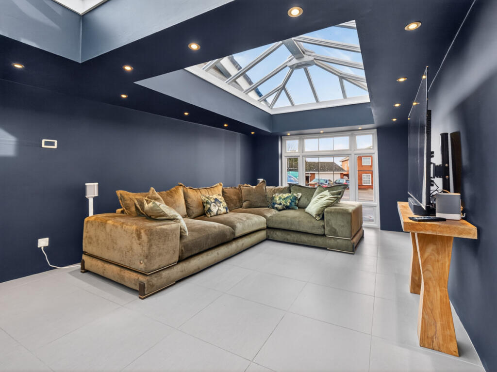 Additional image 8 of Moffats Lane, Brookmans Park, AL9