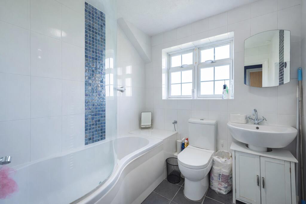 Additional image 10 of Lime Tree Court, Napsbury Park, St. Albans, Hertfordshire, AL2