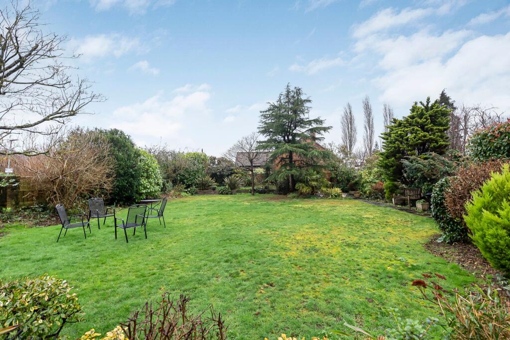 Additional image 4 of Moffats Lane,Brookmans Park , AL9