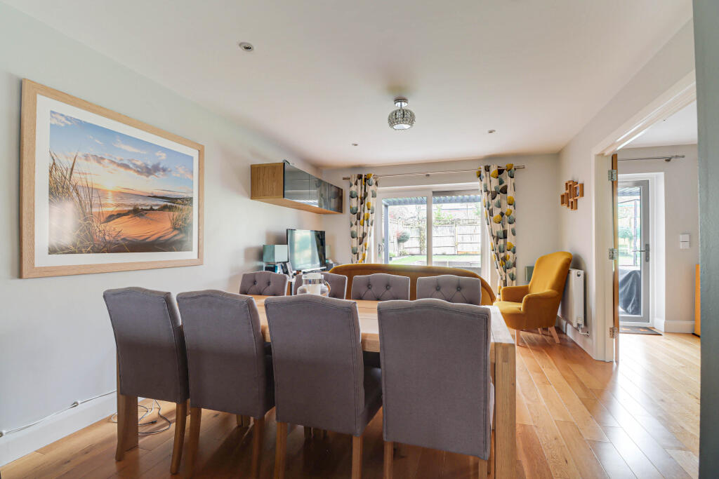 Additional image 3 of Tuffnells Way, Harpenden, Hertfordshire, AL5