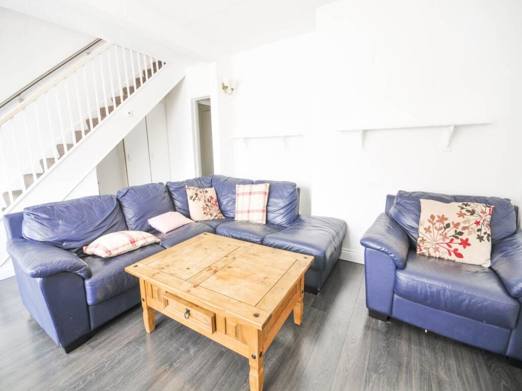 Additional image 8 of Meadow Dell, Hatfield, Hertfordshire